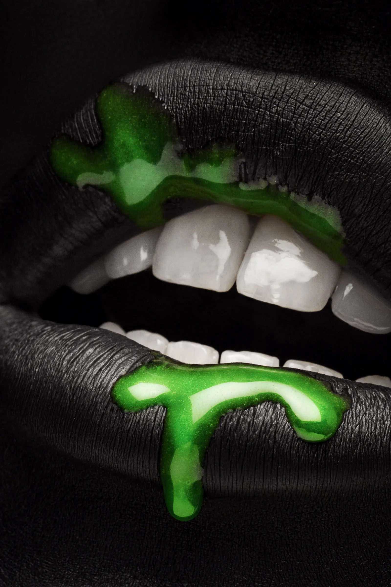 Lip Service - Beauty photography by Paulo Toureiro