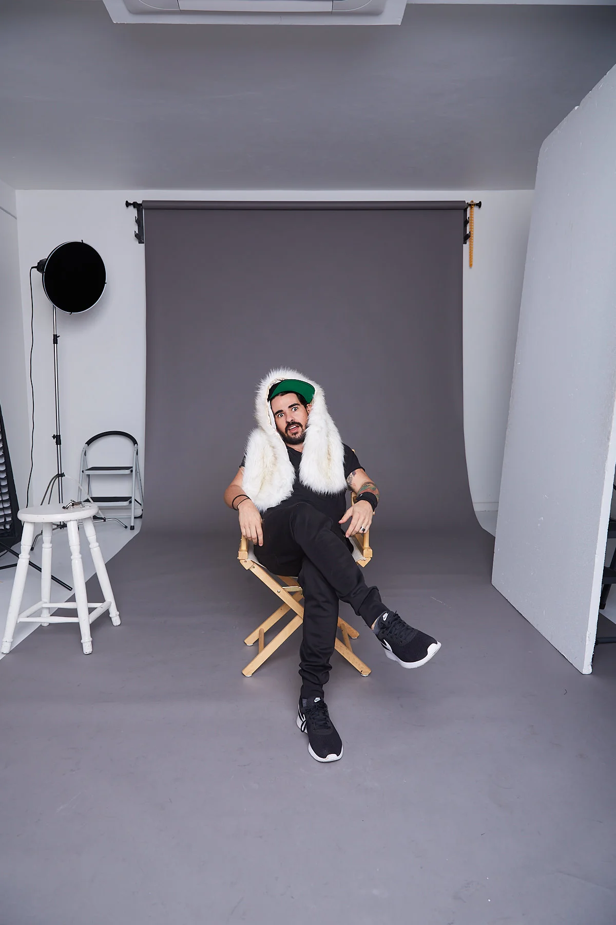 Behind the scenes moment from professional photography production