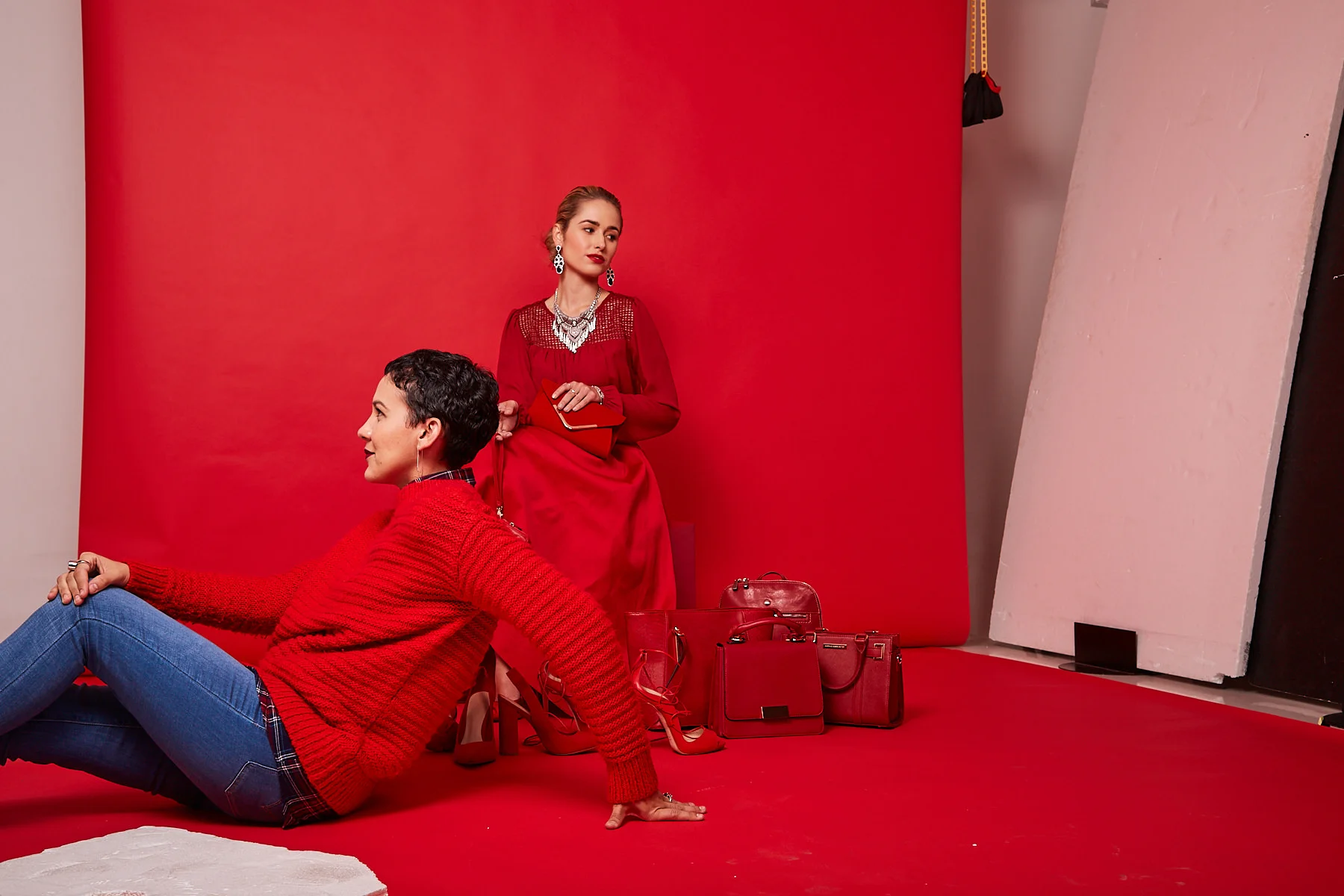 Behind the scenes moment from professional photography production