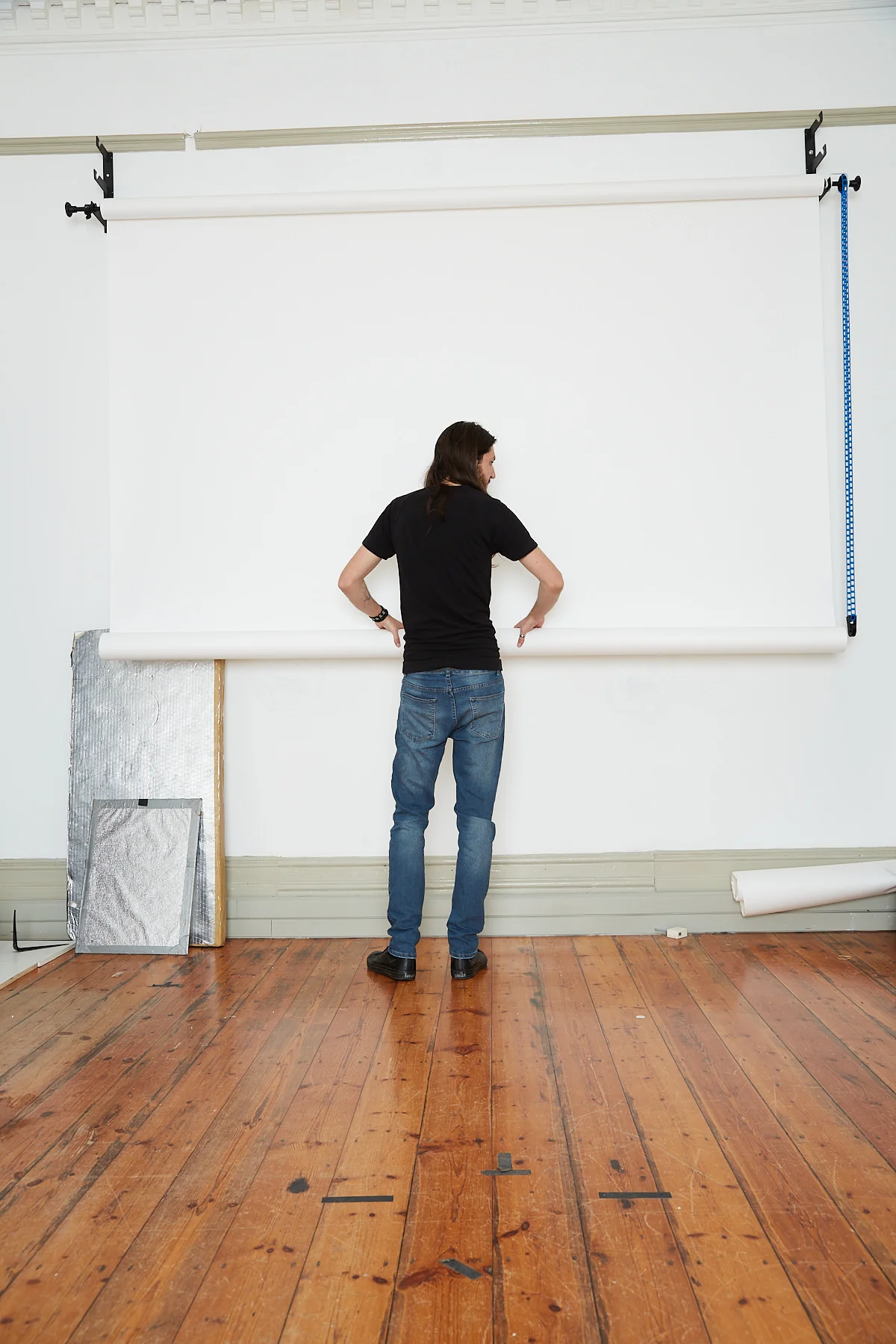 Behind the scenes moment from professional photography production